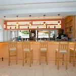 Silver Beach Hotel And Annexe Apartments (Adults Only)