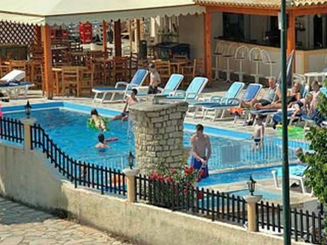 Silver And Annexe (adults Only) 2* Roda (Corfu)