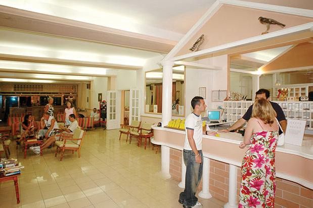 Hotel Silver And Annexe (adults Only) 2*
