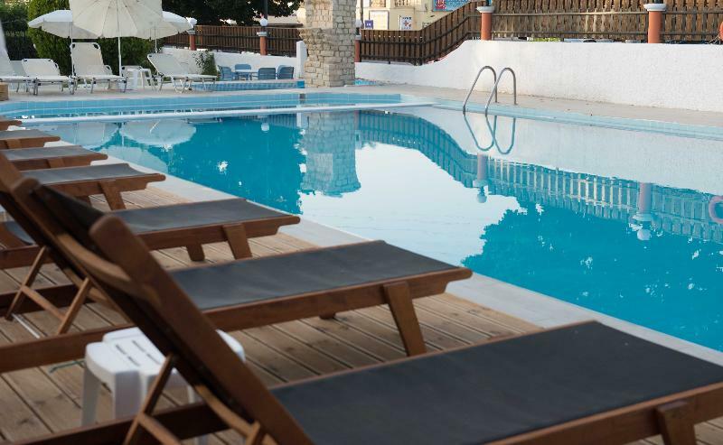 Silver And Annexe (adults Only) 2* Roda (Corfu)