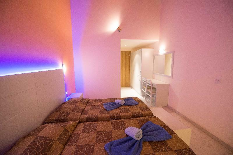 Silver And Annexe (adults Only) Roda (Corfu)